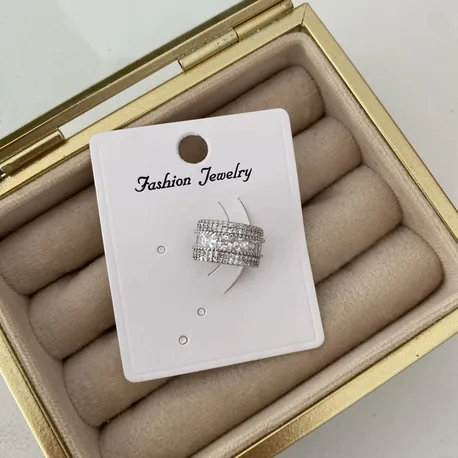 Taşlı Earcuff Küpe